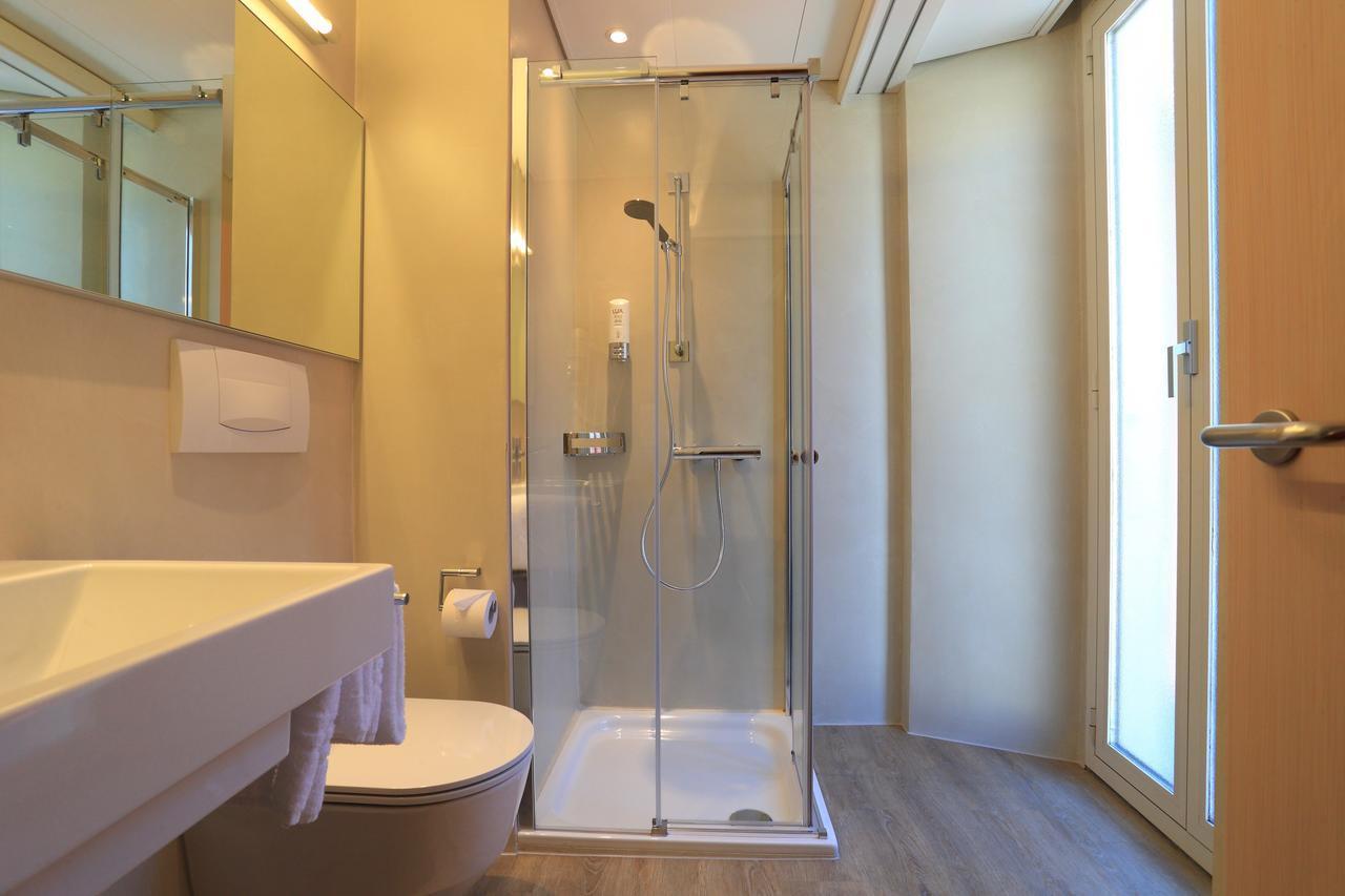 Hotel Elvezia อัสโกนา ภายนอก รูปภาพ